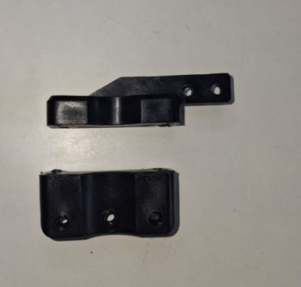 105136 CV-10 Querlenkerstifte-Halter vorne+hinten